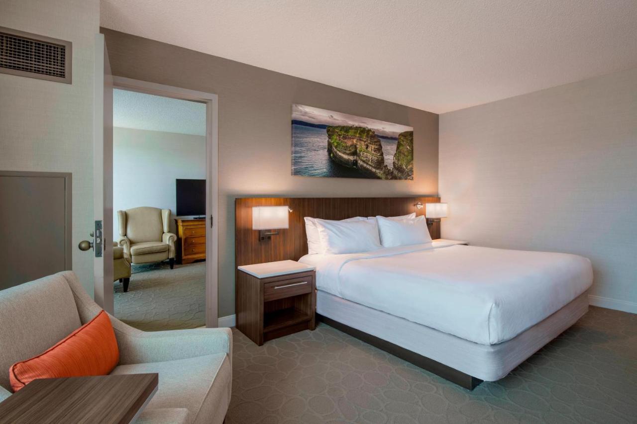 Delta Hotels By Marriott St. John'S Conference Centre Экстерьер фото