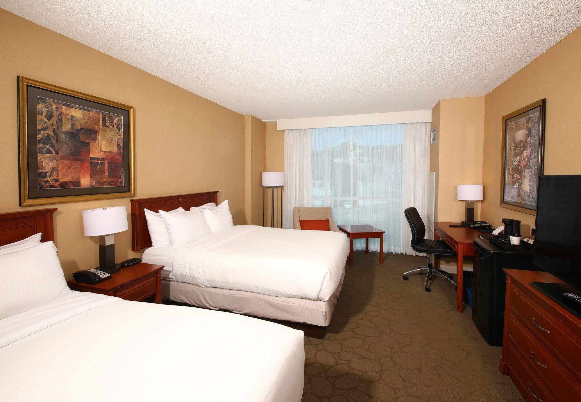 Delta Hotels By Marriott St. John'S Conference Centre Экстерьер фото